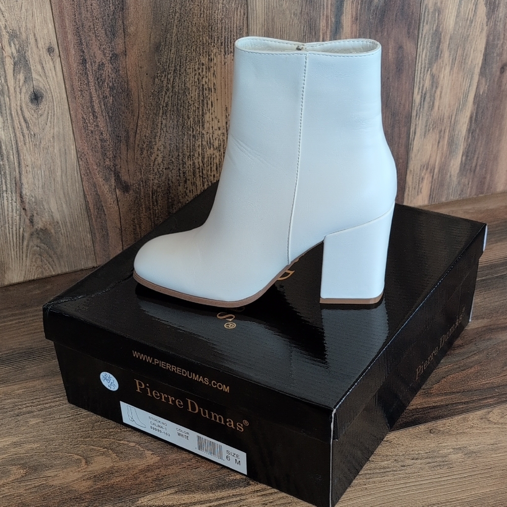 Pierre Dumas Calma-1 White Ankle Boots 6M                    R145